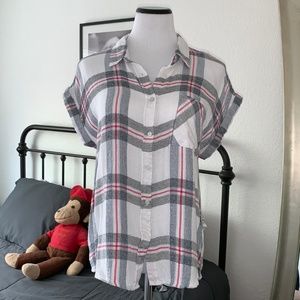 Kaitlyn Cuffed Button Down Top